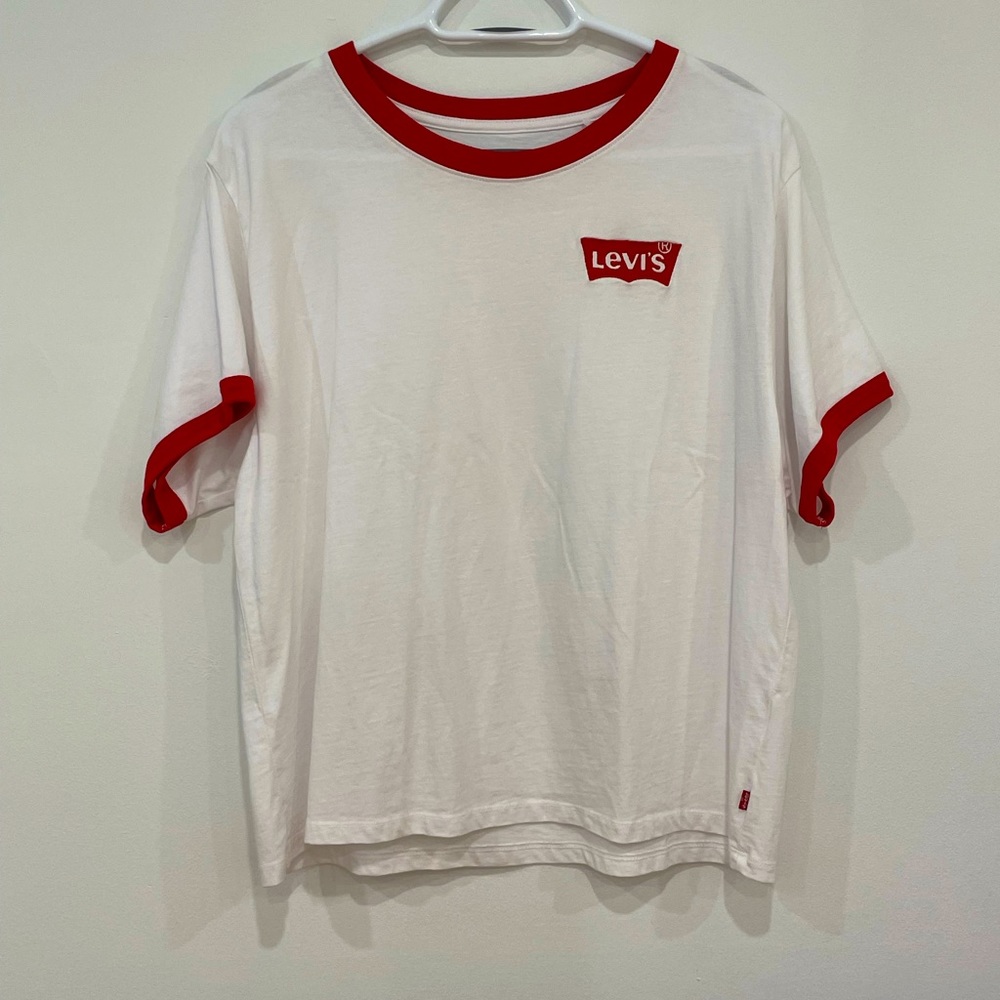 Oversized Levi’s T-Shirt